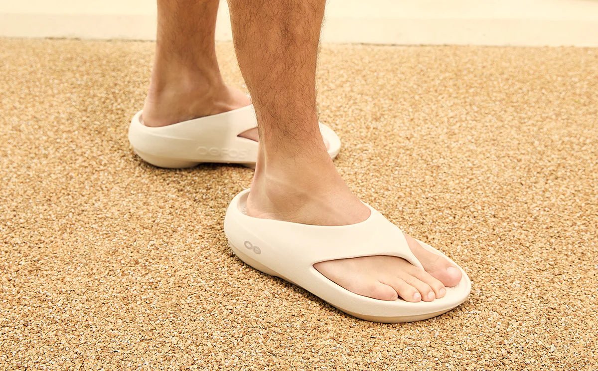 Oofos Sandals Men's OOriginal PLUS Sandal - Chalk - Image 9