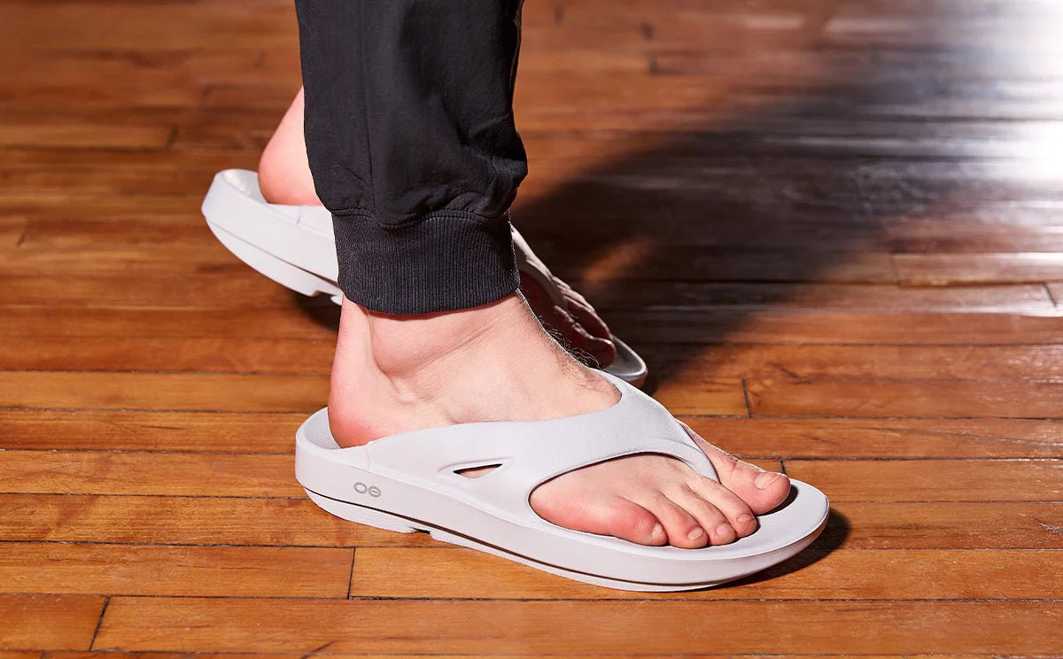 Oofos Sandals Men's OOriginal Sandal - Moonstone - Image 8