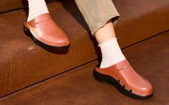 Alternative view of Oofos Sandals Women's OOcloog Luxe Clog - Copper