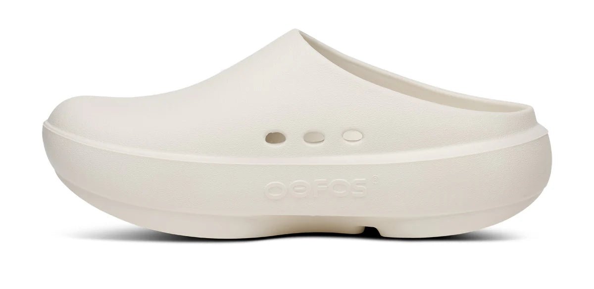 Oofos Sandals Women's Cloog PLUS Clog - Chalk - Image 5
