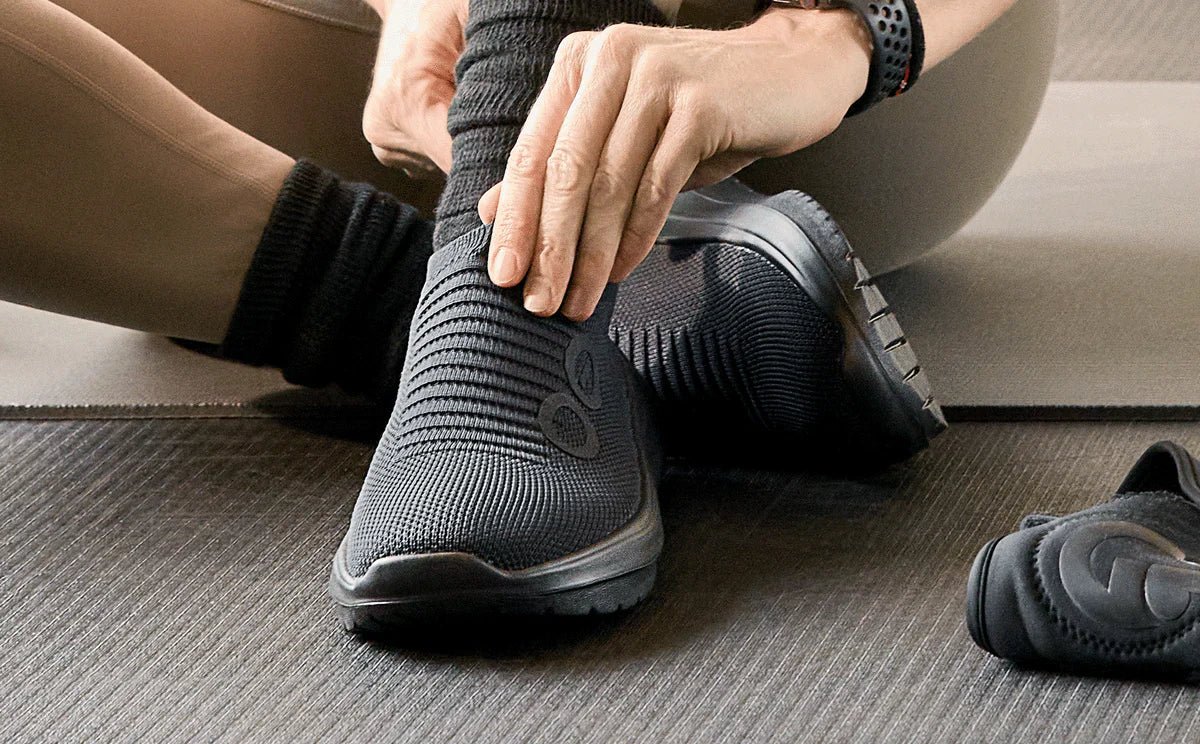 Women's OOmy Zen - Black - Image 8