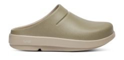 Alternative view of Women's OOcloog Stacked Clog - Foliage