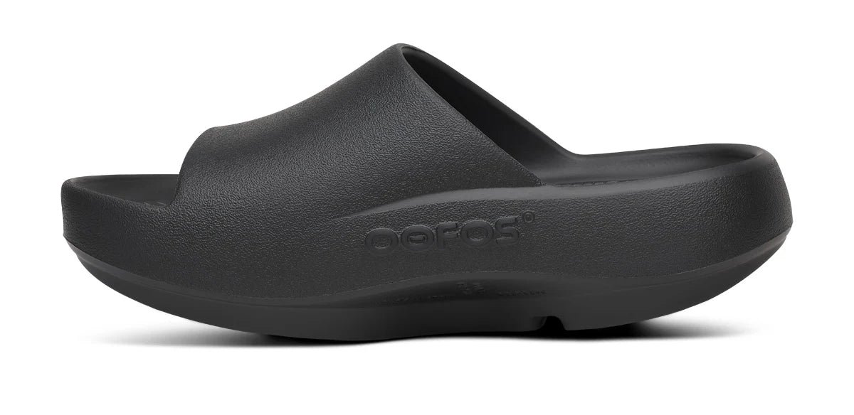 Oofos Sandals Men's OOahh PLUS Slide Sandal - Black - Image 5