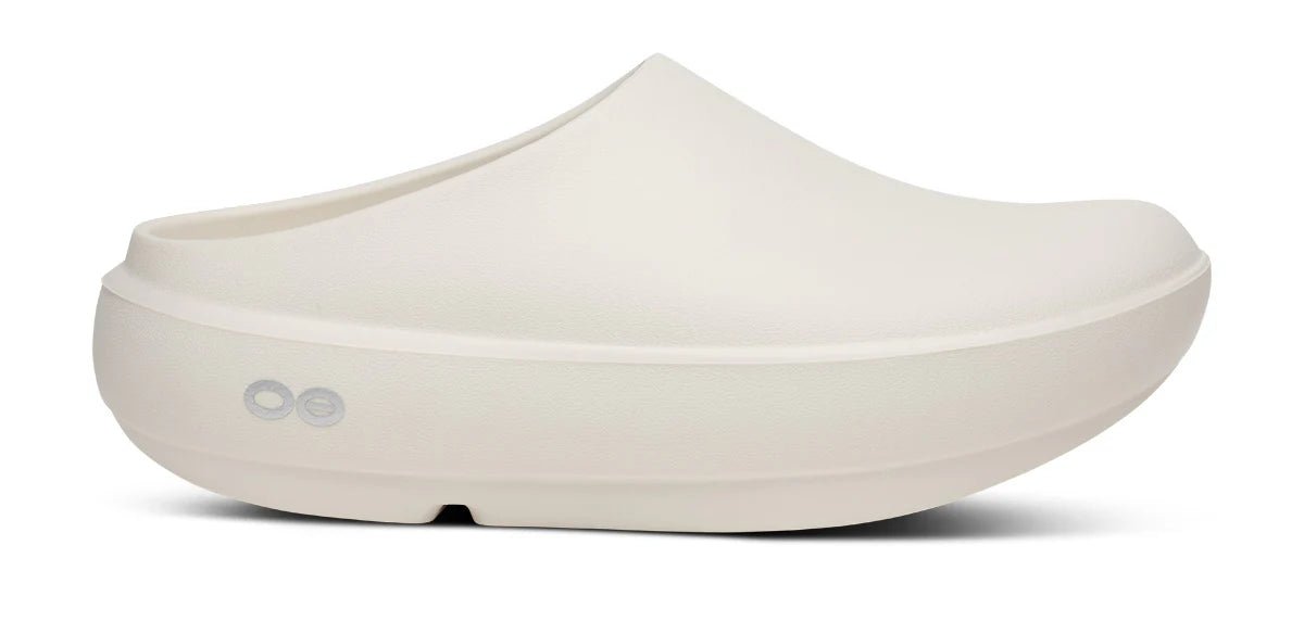 Oofos Sandals Men's Cloog PLUS Clog - Chalk - Image 2